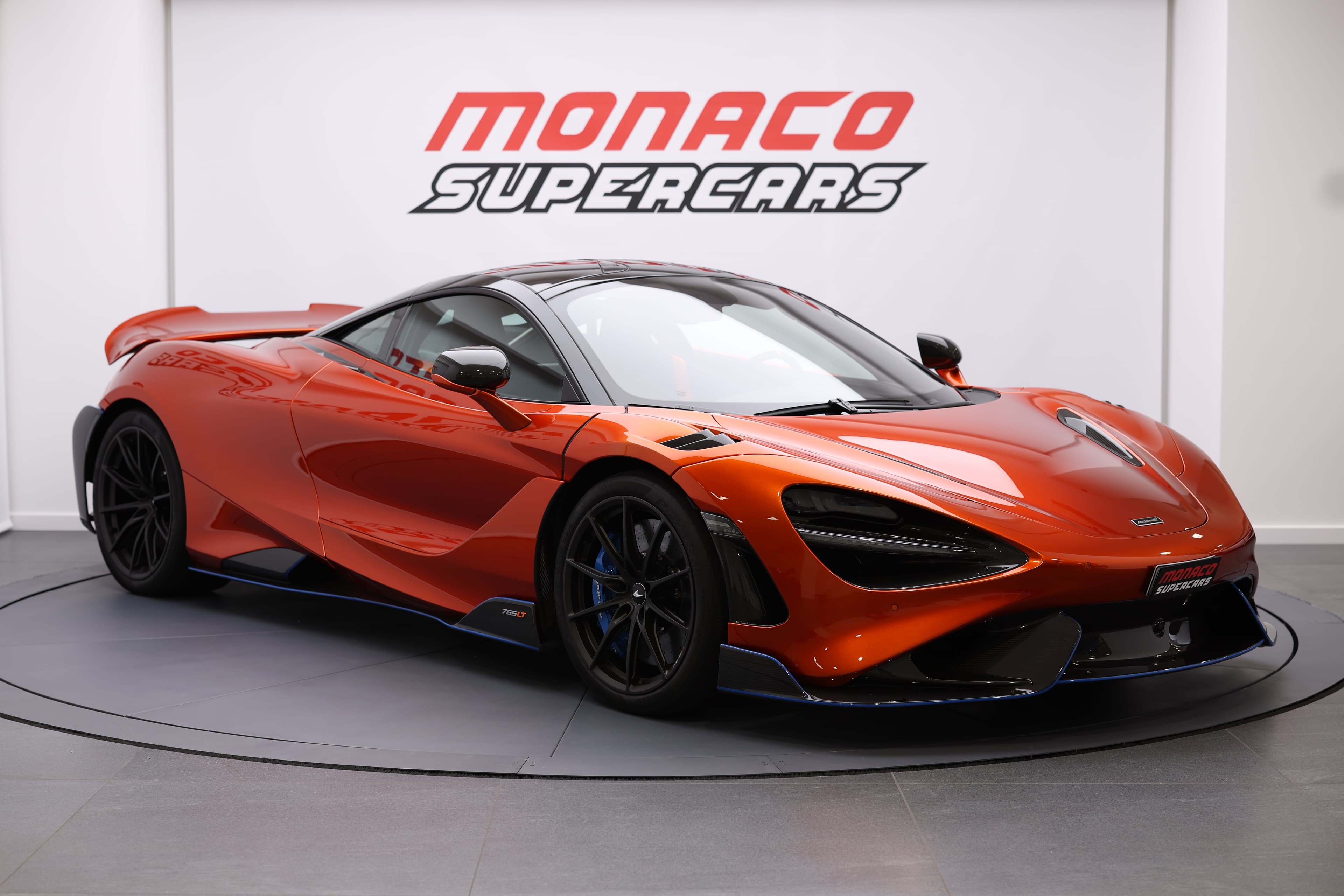 765 LT - view 1